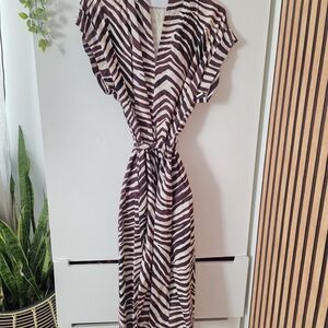 Banana Republic Brown and Cream Maxi Dress